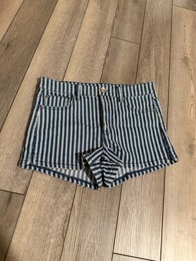 NWOT American Eagle Outfitters Women's Blue and White Striped Denim Shorts